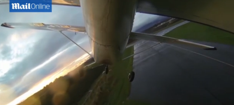 Imagini incredibile din Canada, cu aterizarea fortata a unui avion. Deznodamantul a fost unul fericit