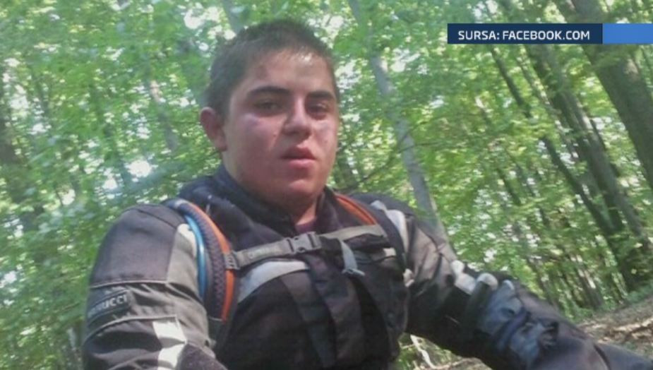 Tanarul de 19 ani din Maramures care a gonit cu 200 km/h spre moarte, condus pe ultimul drum. David era pasionat de viteza
