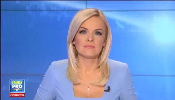 Veioza umana si cartea manufacturata, adevaratele comori realizate din deseuri. Romanul care transforma hartia in arta