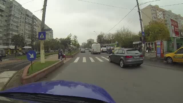 Regulile simple de "condus economic" pe care ar trebui sa le aplice orice sofer. Cum putem reduce consumul de benzina cu 20%