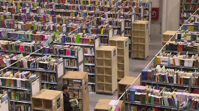 BLACK FRIDAY 2014. Romania sarbatoreste vinerea neagra a cumparaturilor pe 21 noiembrie. Surprizele din lista de oferte