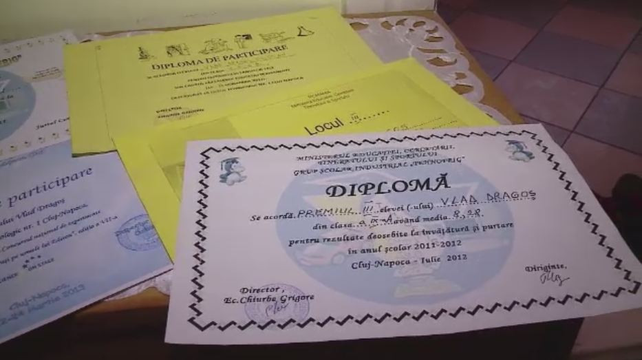 Programul "Vreau in clasa a IX-a": sansa la educatie pentru copiii saraci din Cluj, ai caror parinti nu au cum sa-i sustina