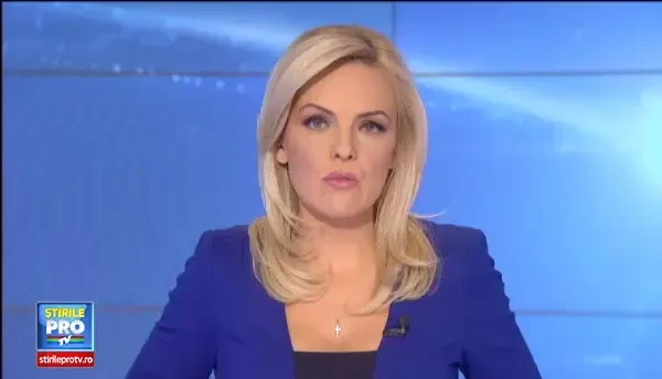 Un autocar cu 46 de oameni s-a rasturnat in Brasov, dupa ce soferul a vrut sa evite o caruta. 9 persoane au ajuns la spital