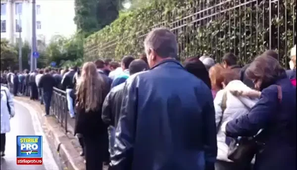 Coada uriasa la alegeri prezidentiale in Roma