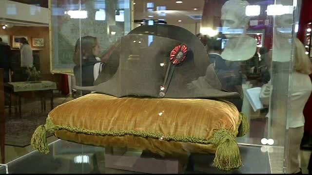 Un colectionar din Coreea de Sud a platit 1.9 milioane de euro o palarie. Cui i-a apartinut obiectul vestimentar