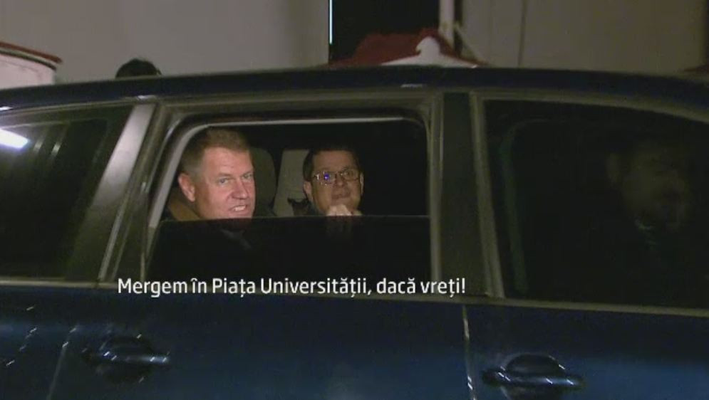 Imagini din culise. Reactia lui Iohannis, dupa ce primeste vestea ca a castigat alegerile: "Mergem in Piata Universitatii"