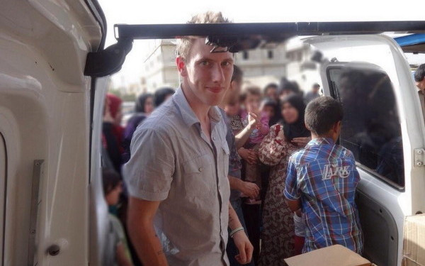 Executia lui Peter Kassig. Cine ar fi teroristii care l-au decapitat pe american si pe alti 15 militari sirieni