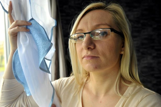 Galeza care nu a mai deschis ferestrele apartamentului ei de trei ani. Fobia de care sufera femeia