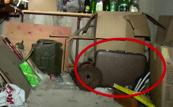 S-au simtit bogati pentru cateva ore, dupa ce au spart boxa unui bloc din Oradea. Un doctor tinea acolo o mica avere