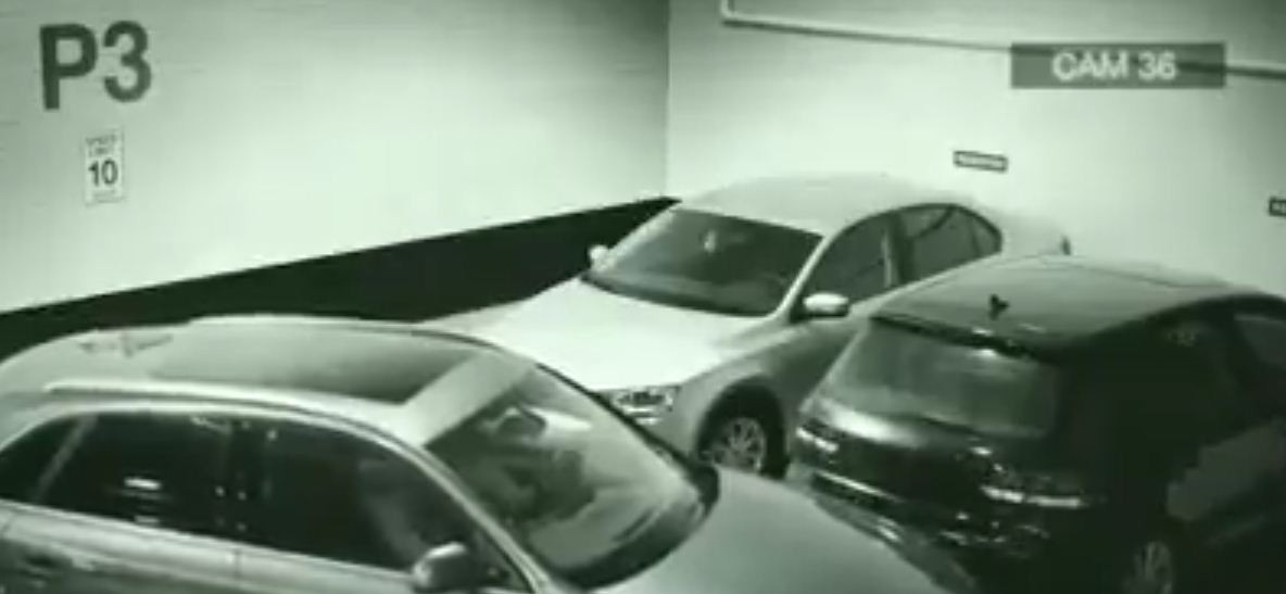 Faza anului in parcare. Ce s-a intamplat cand un barbat a venit cu SUV-ul acasa si nu avea loc. VIDEO