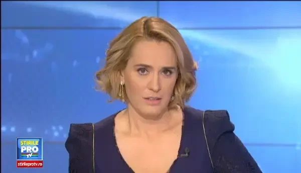 Mandatul lui Klaus Iohannis a fost validat de CC: Se incheie o etapa. Basescu: Va doresc sa nu fiti in banca stangii