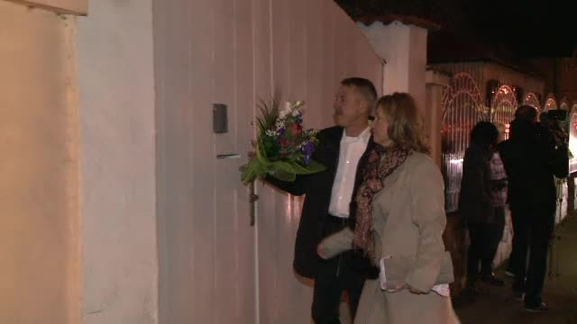 Familia Iohannis a sarbatorit validarea functiei la Curtea Constitutionala. Cine sunt prietenii invitati la petrecere