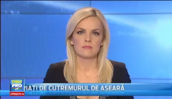 Ceremonie religioasa in memoria celor 8 militari morti in accidentul aviatic. Sicriele, date familiilor pentru inmormantare