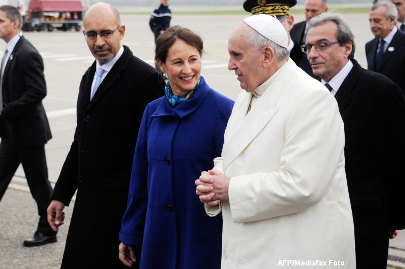 Papa Francisc a ajuns la Strasbourg pentru a vizita institutiile europene