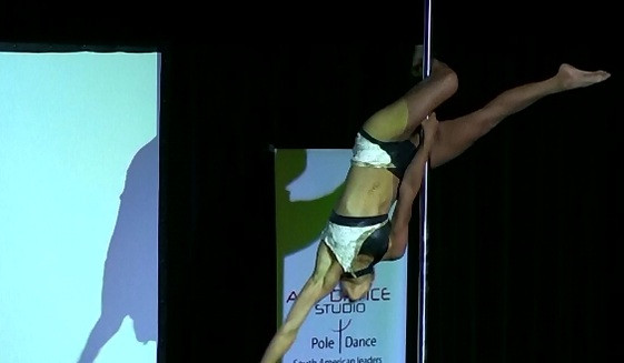 Cele mai talentate dansatoare la bara s-au intrecut la Buenos Aires. Cine a castigat titlul