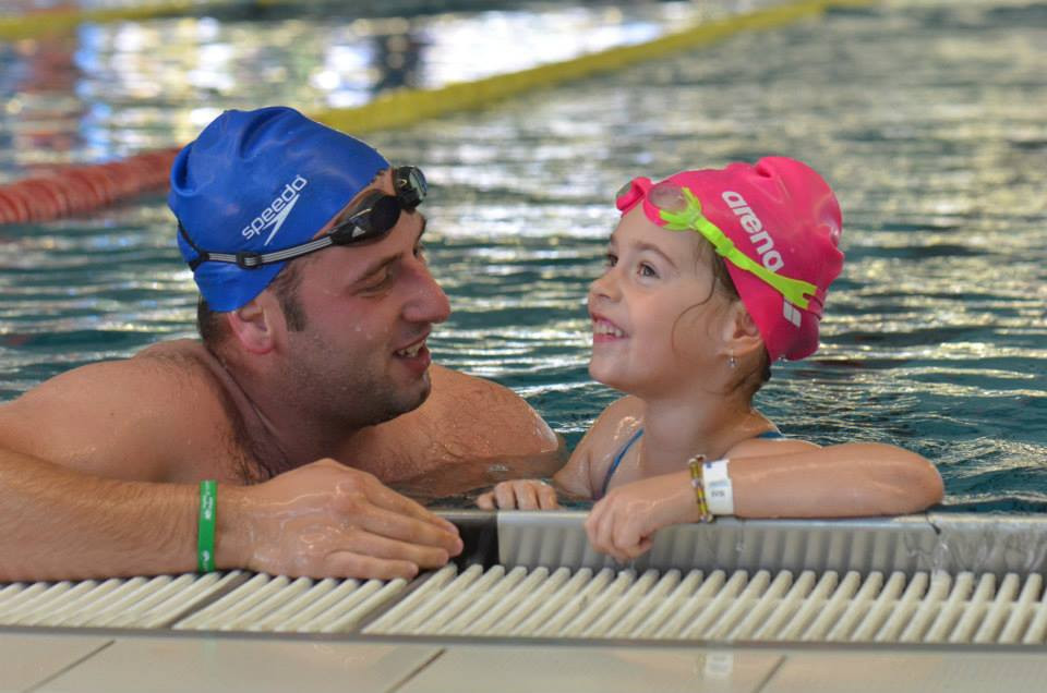 Elevii clujeni se intrec in weekend la prima competitie de inot