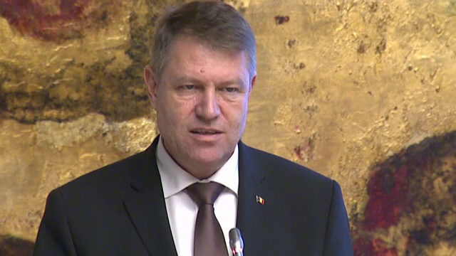 Klaus Iohannis a promulgat modificarile la Codul Muncii privind salariatul temporar si concediul de odihna