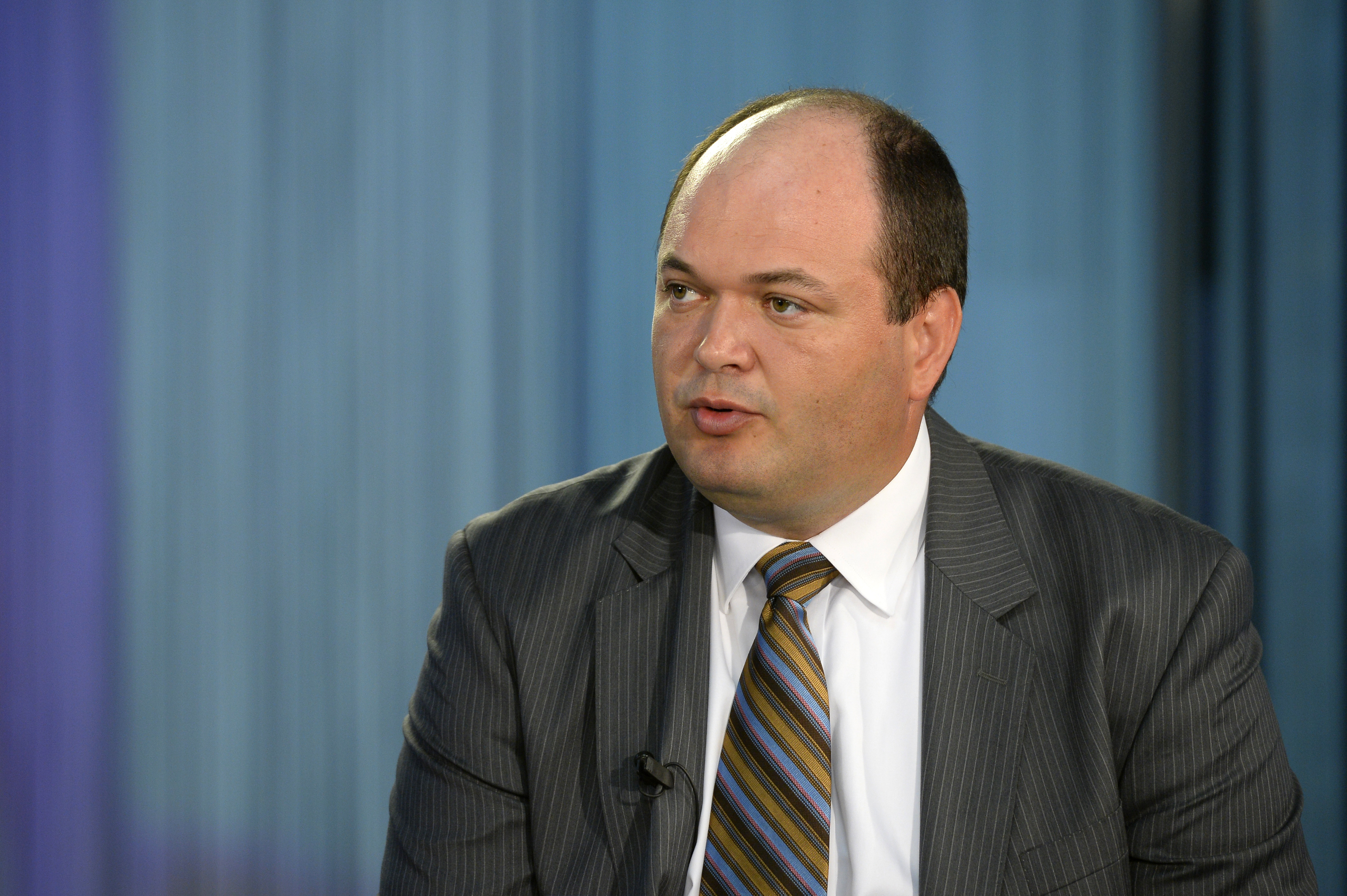 Ionuț Dumitru: România plătește o factură salarială publică mai mare decât media UE, cu resurse bugetare mult mai mici