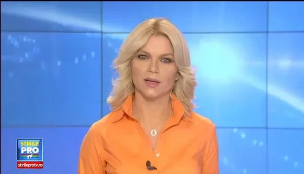 Retelele de socializare unesc oameni dornici sa ajute. Tinerii din Bucuresti care le ofera o masa calda sarmanilor