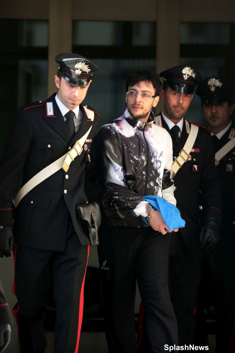 Seful unui cunoscut clan mafiot, arestat ca in filme, dupa luni intregi de cautari. Unde l-au gasit oamenii legii ascuns