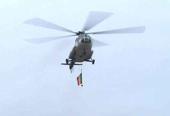 Repetitii pentru parada de 1 Decembrie. Pentru prima data un elicopter al MAI va deschide defilarea