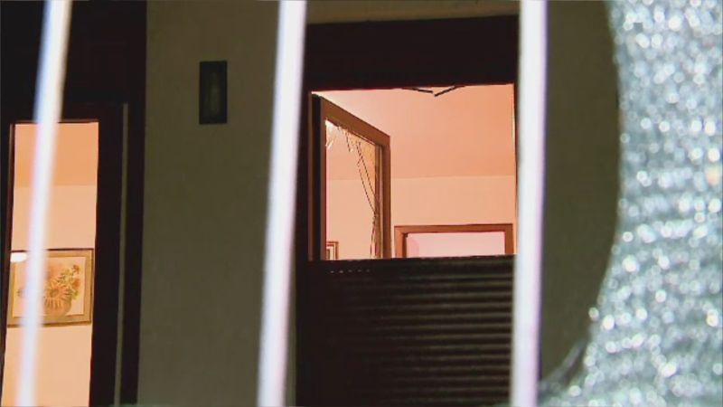 Alexandru Arsinel, pradat, din nou, de hoti. Vila artistului din 2 Mai a fost sparta de doua ori intr-o singura saptamana