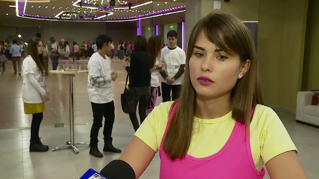 Maraton de zumba la Cluj. Zeci de femei au sarit in ajutorul a 45 de copii care sufera de insuficienta renala cronica