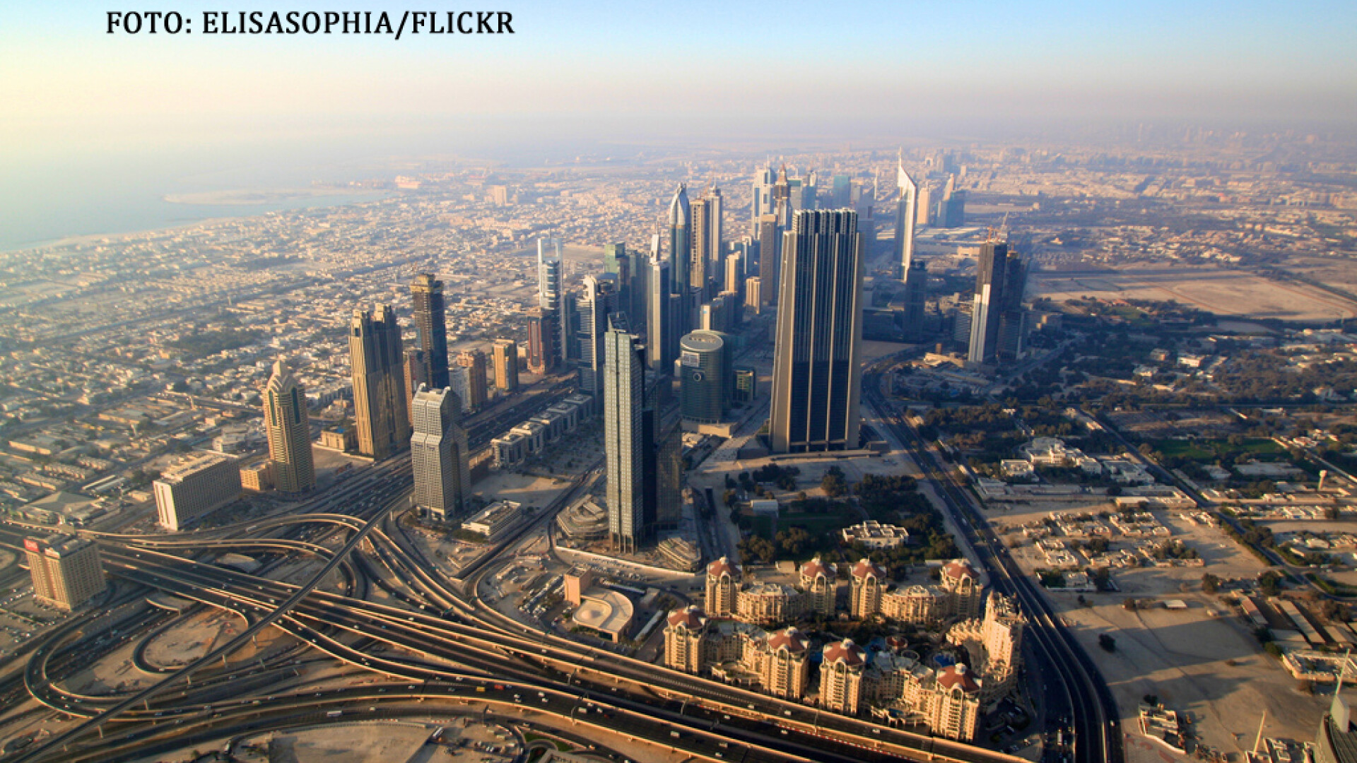 Clipul spectaculos prin care un fotograf prezinta Dubai. Cel mai luxos oras al lumii, in imagini inedite. VIDEO