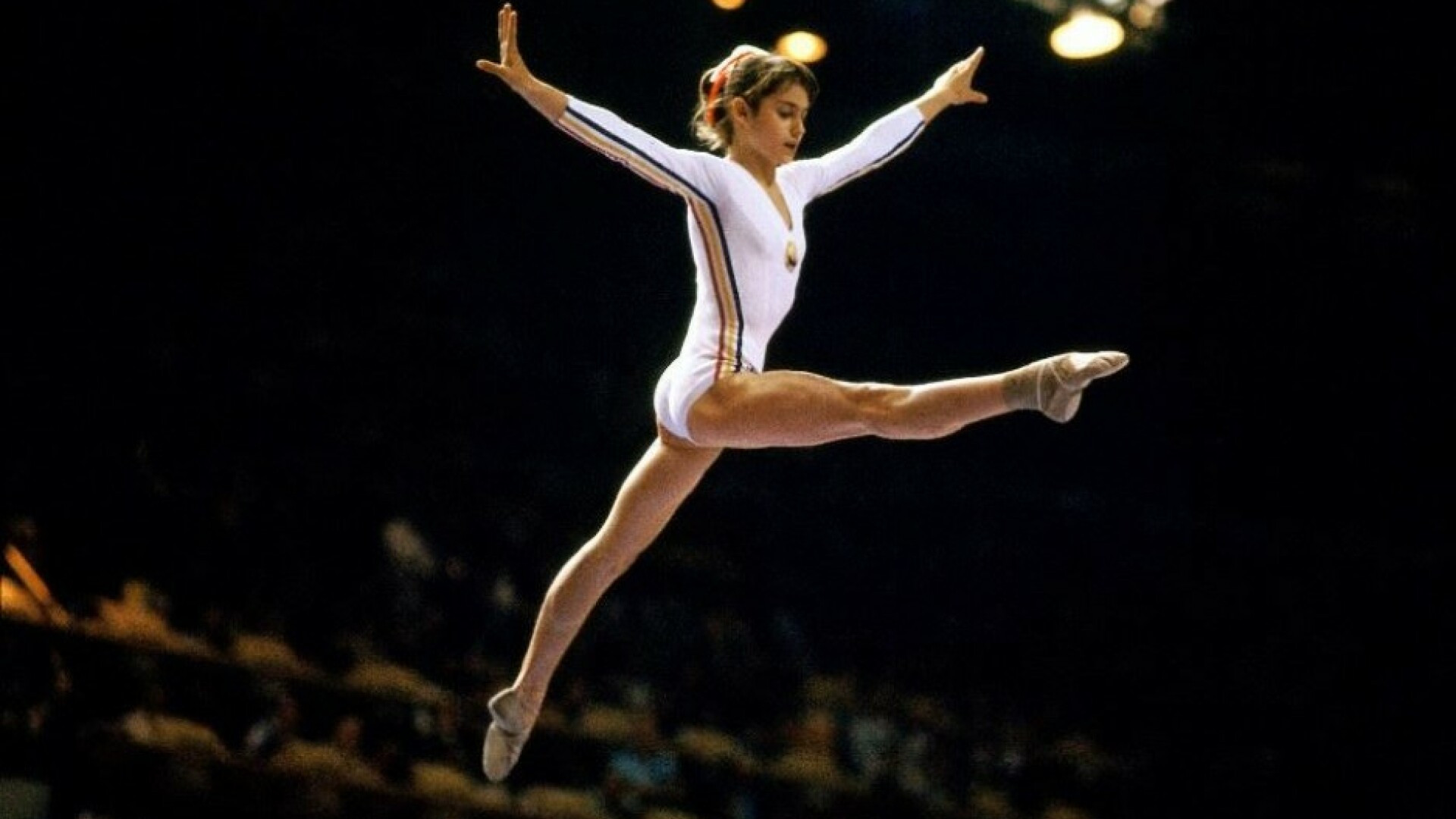 UN 10 PERFECT. Nadia Comaneci: ¨Nu te ruga pentru o viata usoara! Roaga-te sa fii o persoana puternica!¨