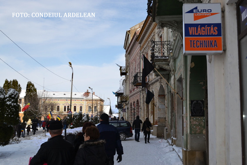 Steaguri NEGRE de Ziua Nationala a Romaniei. In ce oras din tara noastra s-a tinut doliu de 1 Decembrie