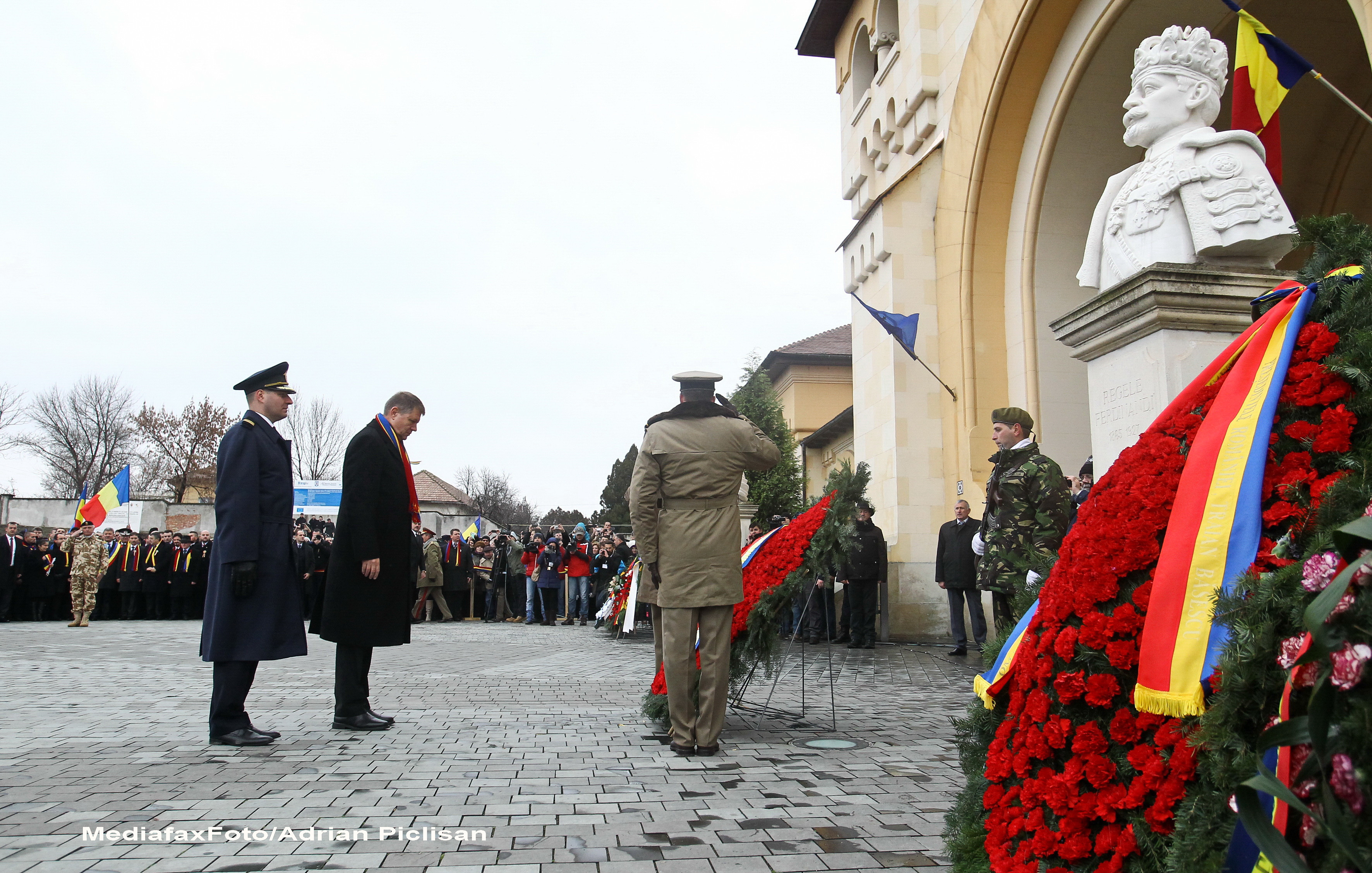 Klaus Iohannis la parada de 1 Decembrie 2014