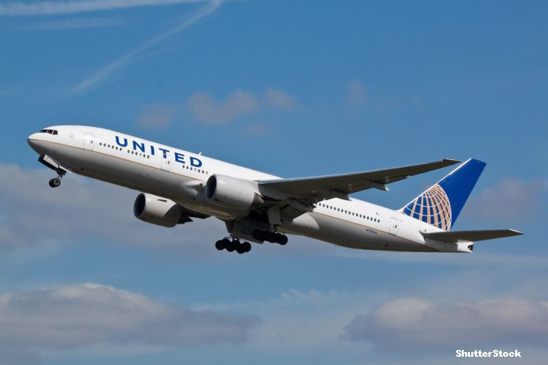 O cursa a unei companii aeriene s-a terminat tragic, dupa ce un pasager aflat la bord a decedat. Ce spun anchetatorii