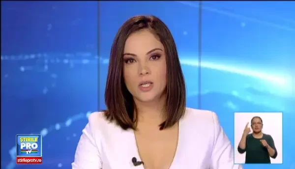 Proteste la Palatul Parlamentului. Costurile ridicate ale politei RCA au scos peste 100 de persoane in strada