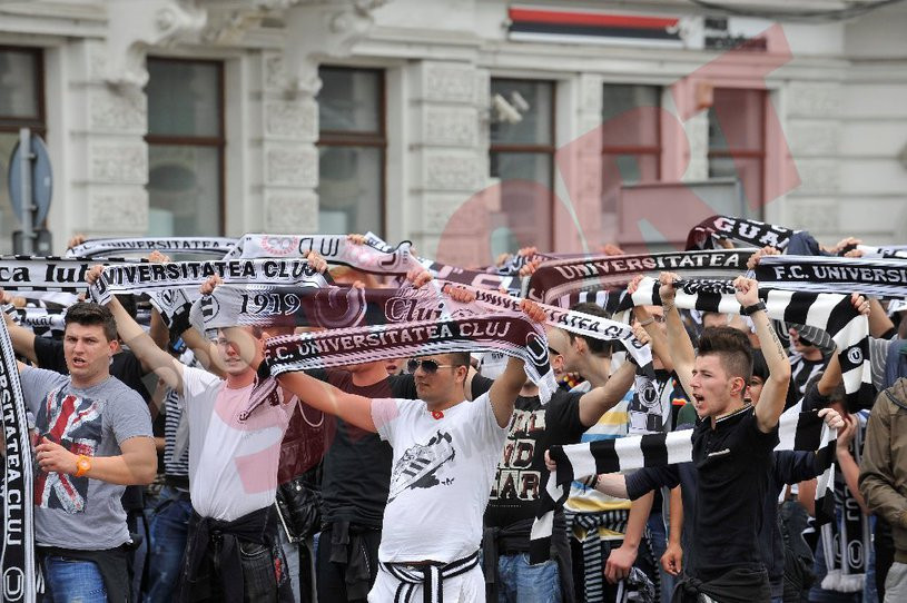 Bilete intre 10 si 100 de lei la meciul de azi Universitatea Cluj - Pandurii Targu Jiu