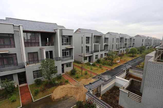 Gestul de omenie al unui milionar chinez. Cum le-a multumit vecinilor din cartier pentru ca l-au ajutat cat a fost sarac