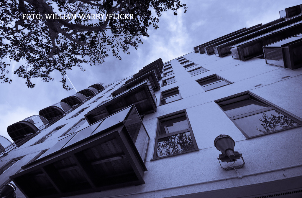 Tinuti pe balconul unui bloc vreme de 3 ani. Doi romani au ajuns sa fie SCLAVII unor sarbi in orasul lui Hamlet