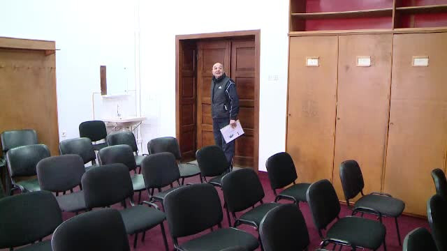 O noua formatiune politica se contureaza in Romania. Nu este o gluma: Partidul Prostilor este in cautare de membri