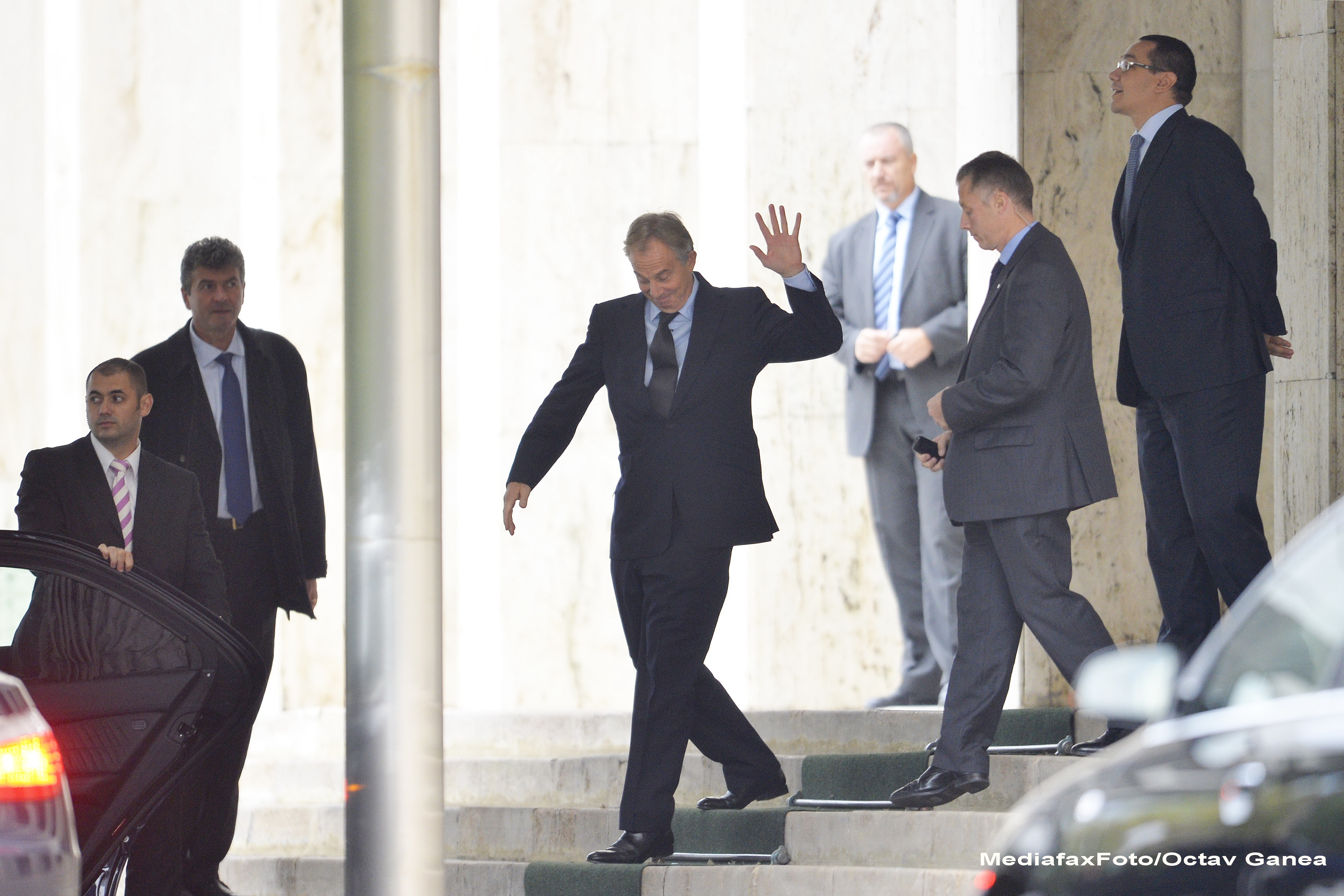 Victor Ponta s-a intalnit cu fostul premier britanic Tony Blair: "Am vorbit despre ce crede el ca este bine sa fac"