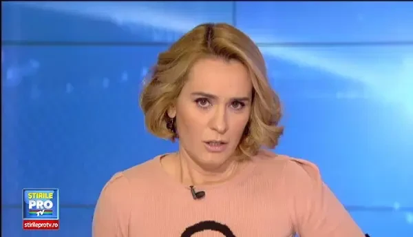 O romanca de 20 de ani, executata in stil mafiot in Italia, de catre iubitul gelos. Tanara s-a stins sub ochii mamei sale