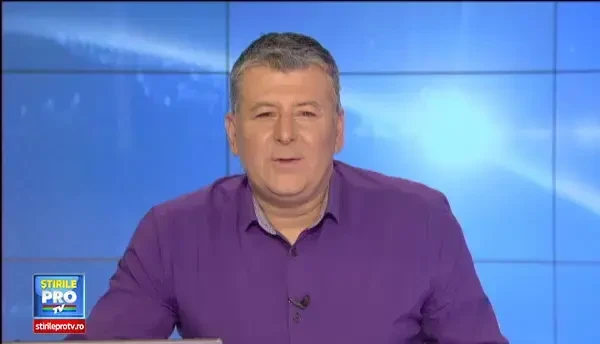 Un ied nastrusnic a ajuns vedeta in Marea Britanie: Toata lumea il adora. Ii place sa muste sireturile oamenilor