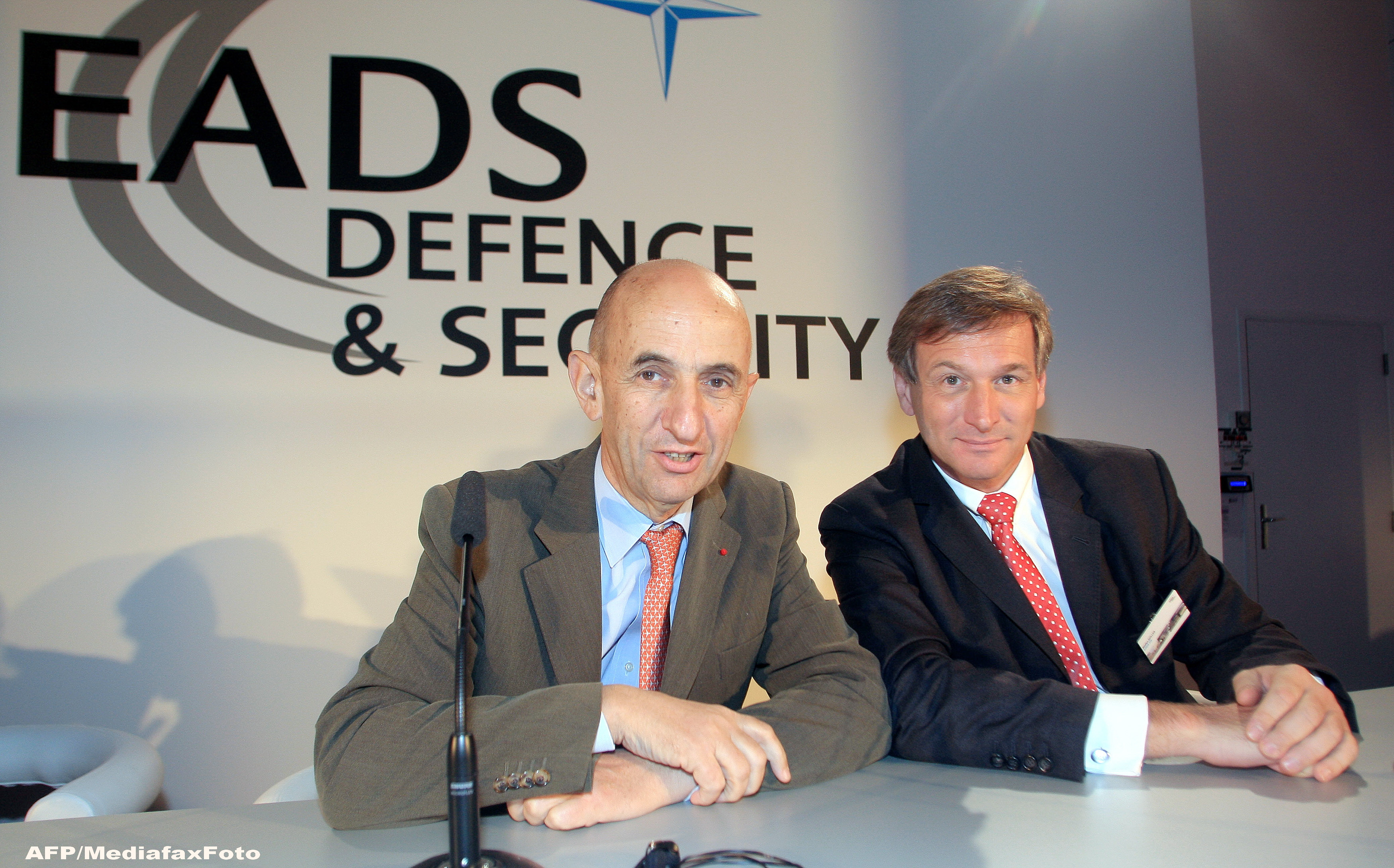 Der Spiegel: Stefan Zoller, fost sef al EADS, a fost pus sub acuzare in dosarul privind darea de mita in Romania