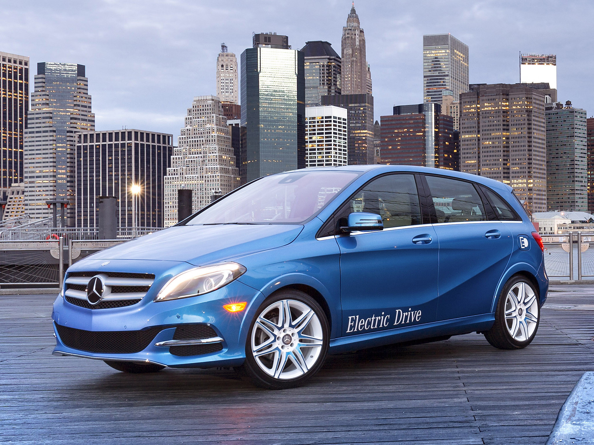 Ecotichetul nostru: 12.000 lei. Al lor: 6.500 euro. Cum au ajuns masinile electrice mai ieftine decat autoturismele normale