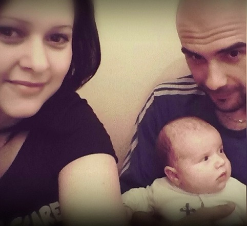 ''Numai de nu m-ar uita copilul". Drama a 2 parinti romani carora autoritatile britanice le-au luat baiatul dupa un RMN