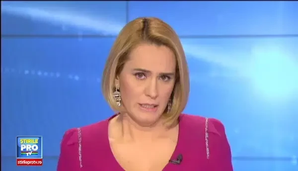 Rudele si prietenii i-au spus adio Roxanei, tanara transata de sot in SUA. Ce au spus la inmormantare cei care au cunoscut-o