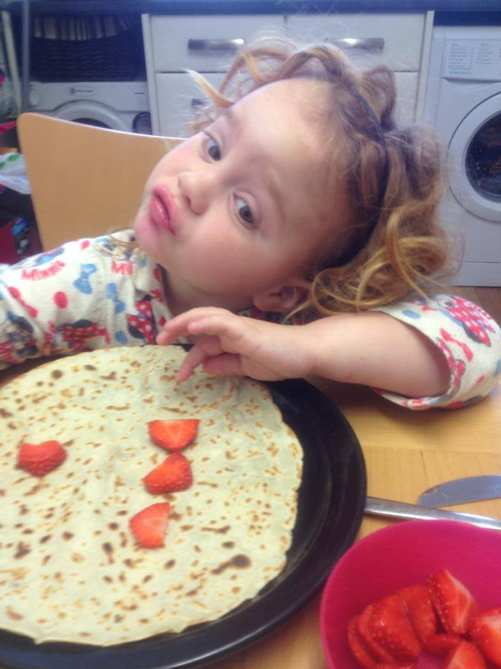 Ultima dorinta a unei fetite de cinci ani, bolnava de cancer. Povestea Isabellei e de-a dreptul impresionanta