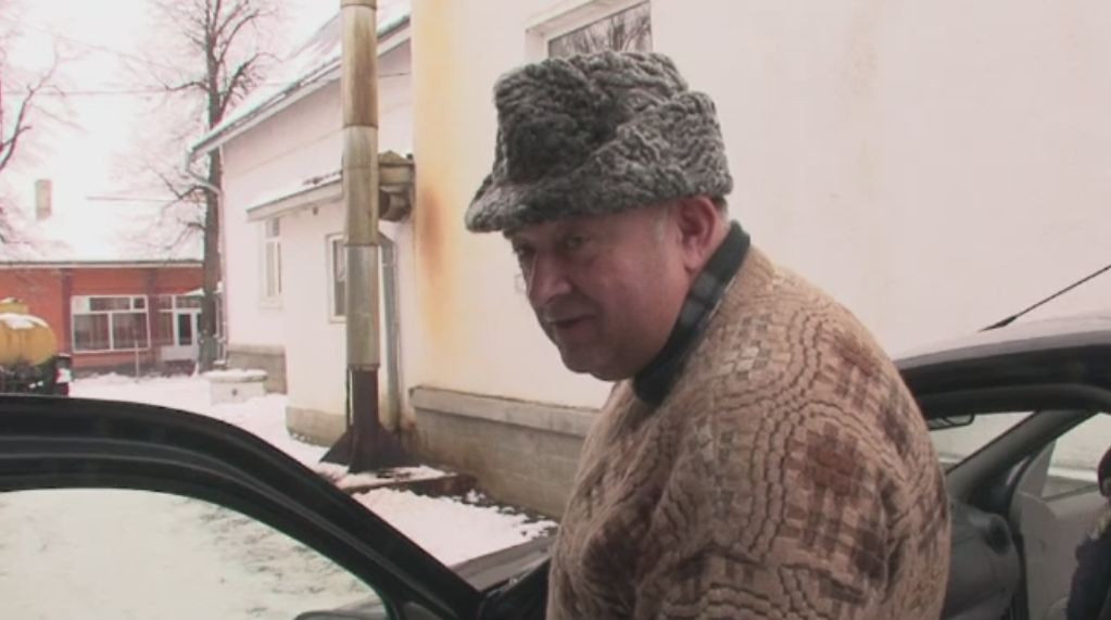 Primarul unei comune din Suceava, arestat pentru 30 de zile. Schema prin care "a dat un tun" de 1 mil de lei din fonduri UE