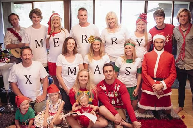 Trebuia sa fie o simpla sedinta foto de Craciun, dar s-a transformat in surpriza vietii ei. Cum a fost ceruta in casatorie