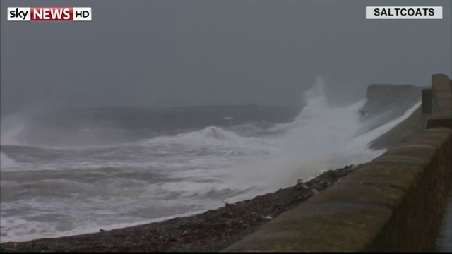 "Bomba meteo", fenomenul care i-a speriat pe britanici. Vremea rea a perturbat mai multe tari din Europa