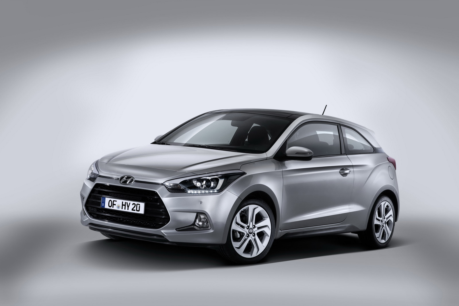 Hyundai, record de lansari. i20, i30 si i40, trei modele noi intr-o singura zi. FOTO