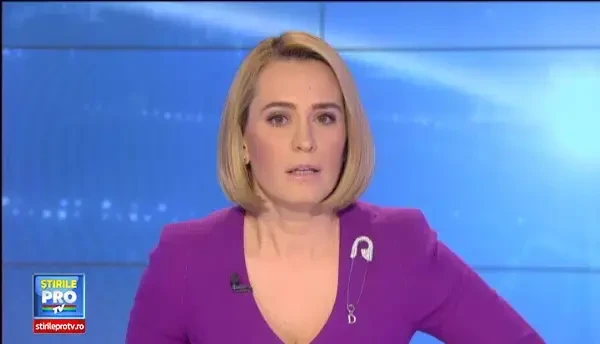 Camera de supraveghere dintr-un cimitir a devenit "Skype" pentru o familie din Craiova. "E o bucurie mare sa-mi vad mama"